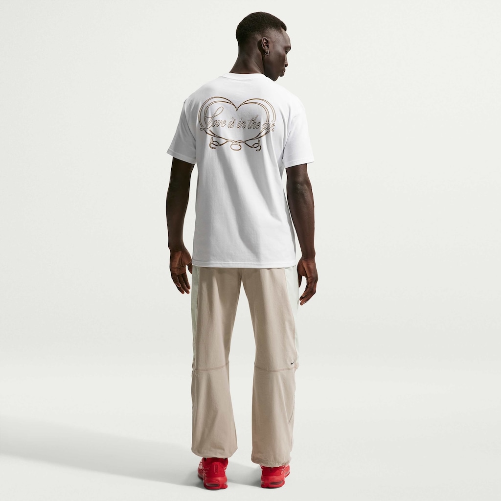 Imagem 5 do produto Camiseta Nike Sportswear "Love Is In The Air" Masculina