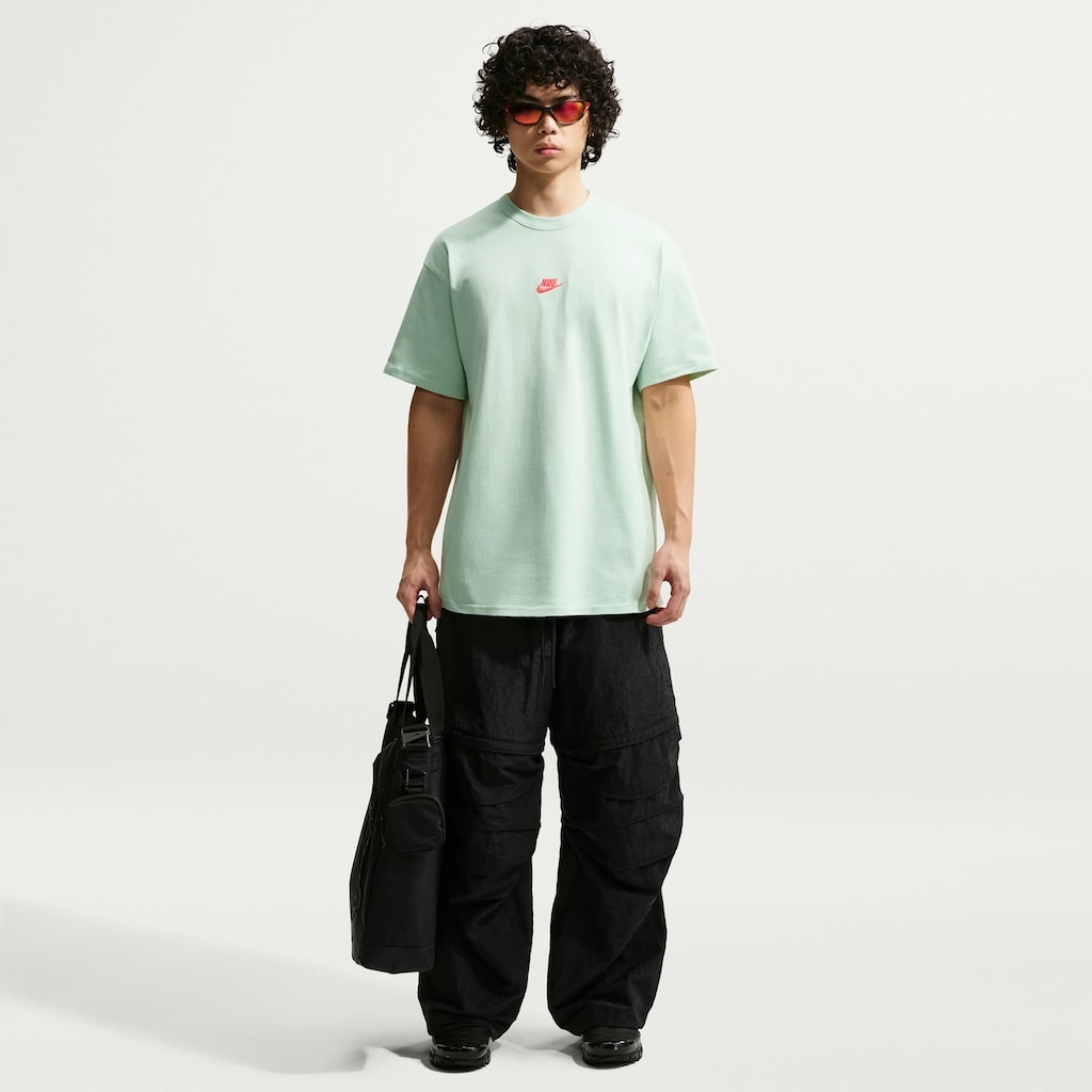 Imagem 4 do produto Camiseta Nike Sportswear Premium Essentials Masculina