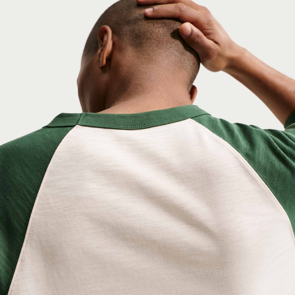 Imagem 2 do produto Camiseta Nike Club Raglan Masculina