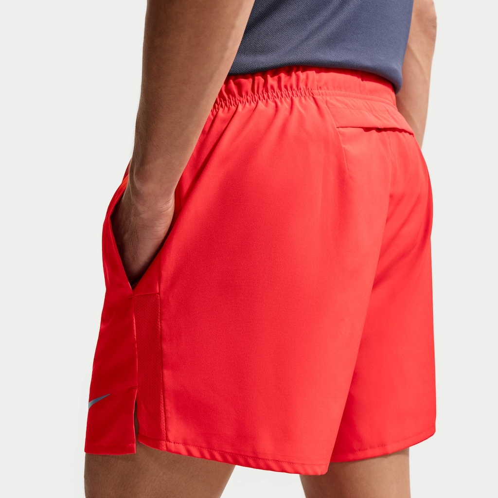 Imagem 3 do produto Short Nike Challenger Dri-FIT Masculino