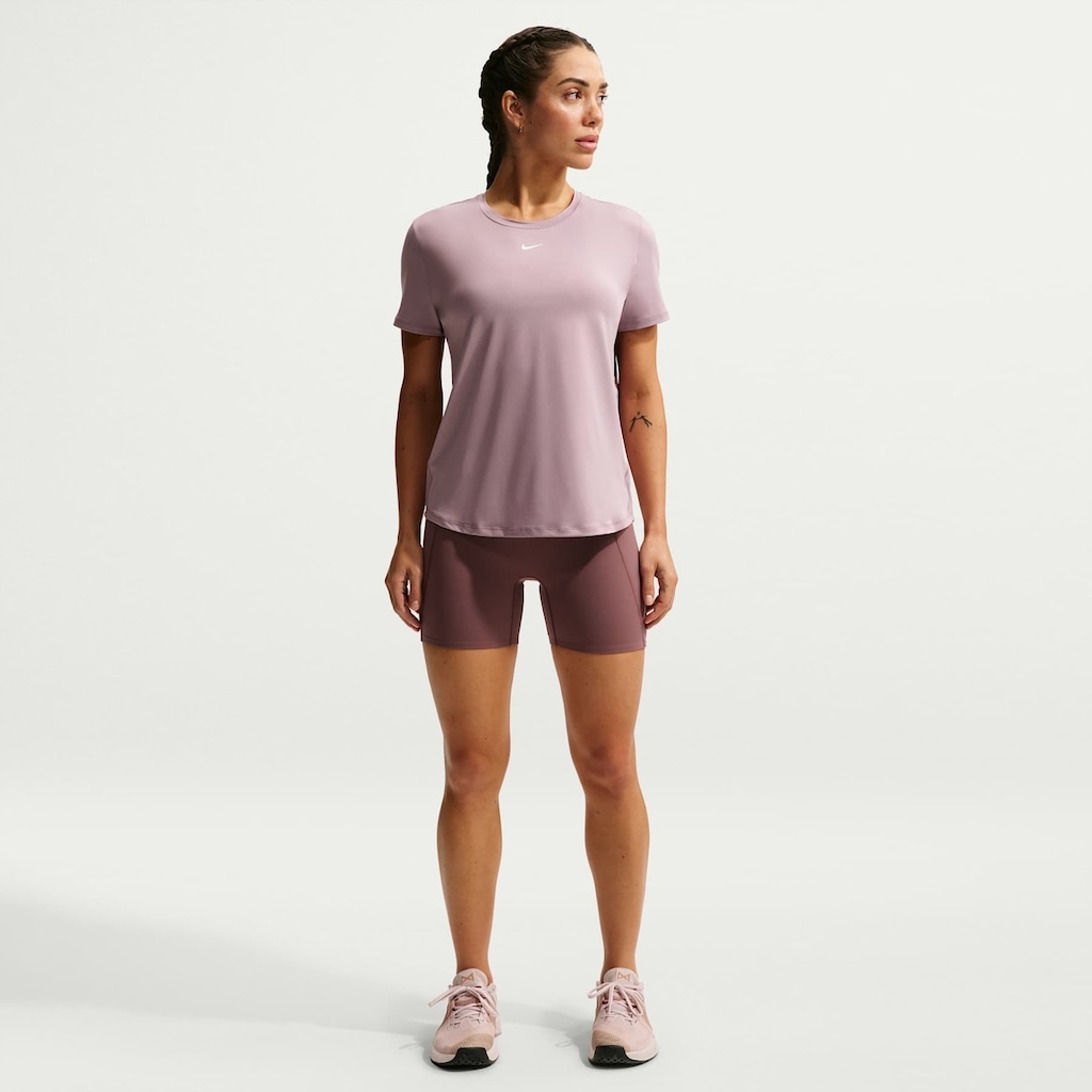 Imagem 3 do produto Camiseta Nike Dri-FIT One Feminina