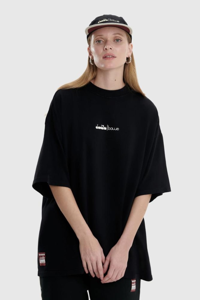 Camiseta Baw X Diadora New Over Colors Unissex