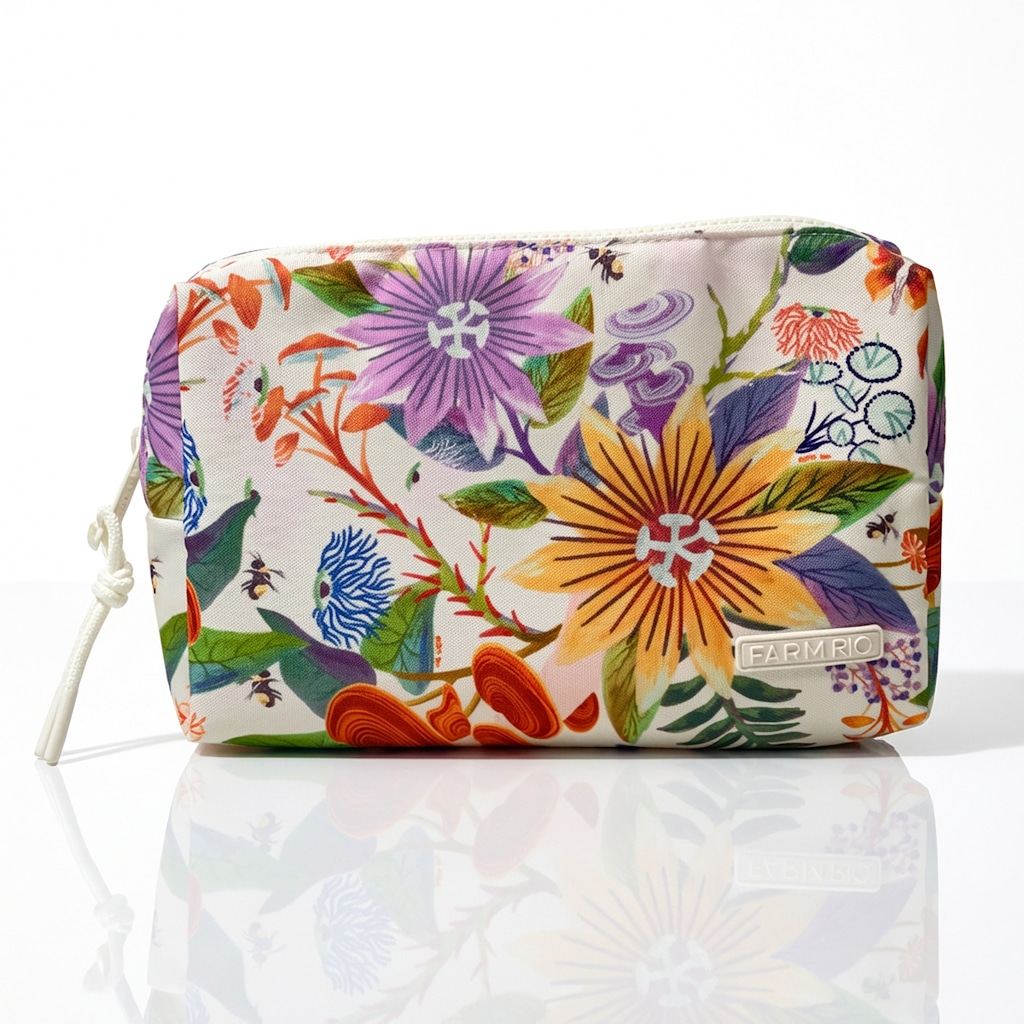 Necessaire Farm Ora Bolas G Wellness Nas Nuvens Original