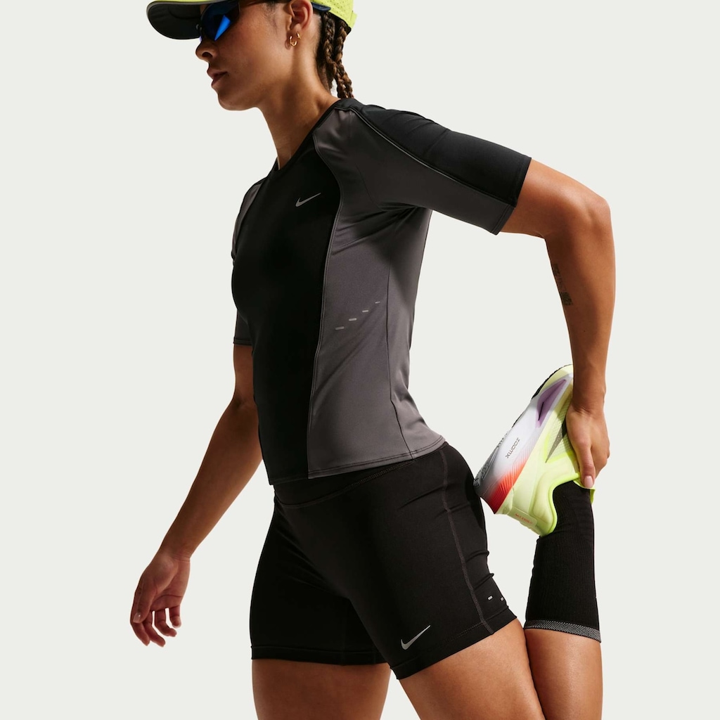 Imagem 4 do produto Shorts Dri-FIT Nike Tempo Feminino