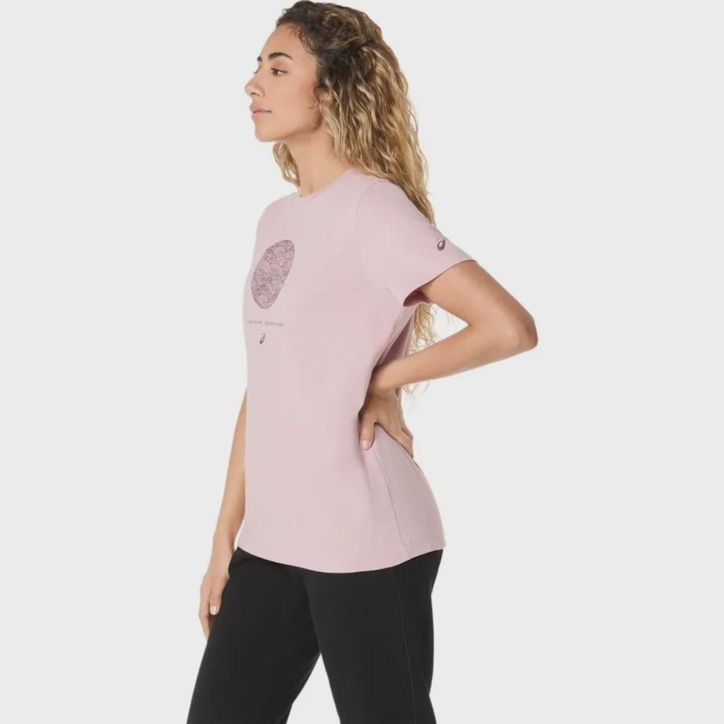 Imagem 2 do produto Camiseta ASICS Seasonal Graphic Tee Feminino