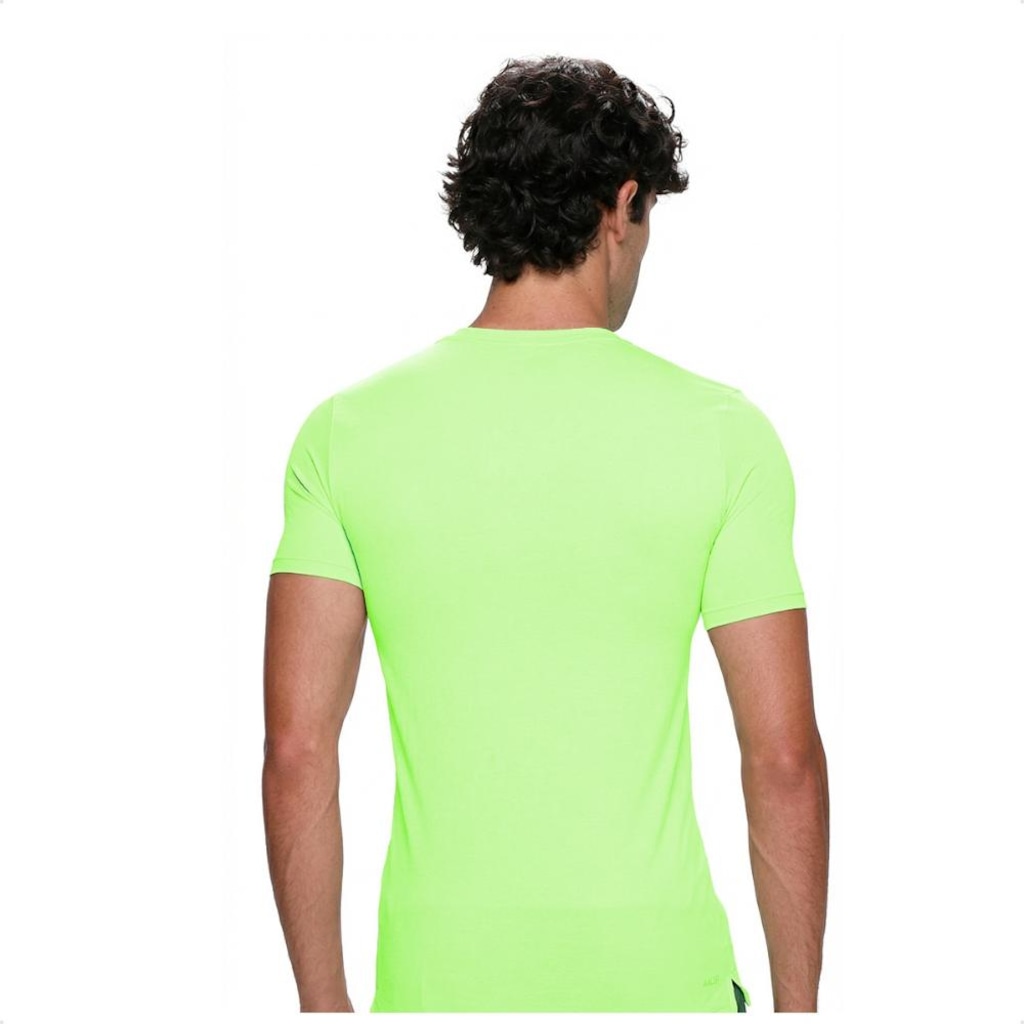 Imagem 5 do produto Camiseta New Balance Sport Essentials Masculina