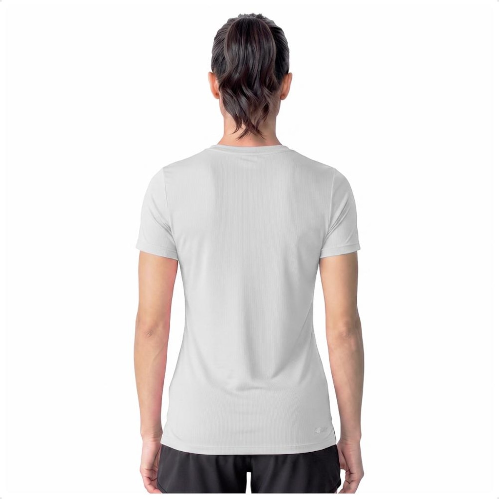 Imagem 3 do produto Camiseta New Balance Sport Essentials Feminina