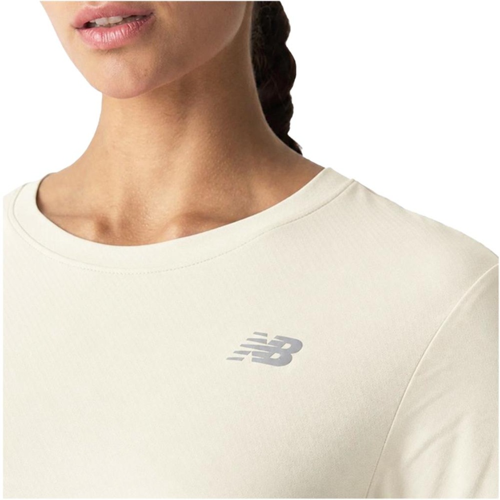 Camiseta New Balance Sport Essentials Feminina - Foto 3