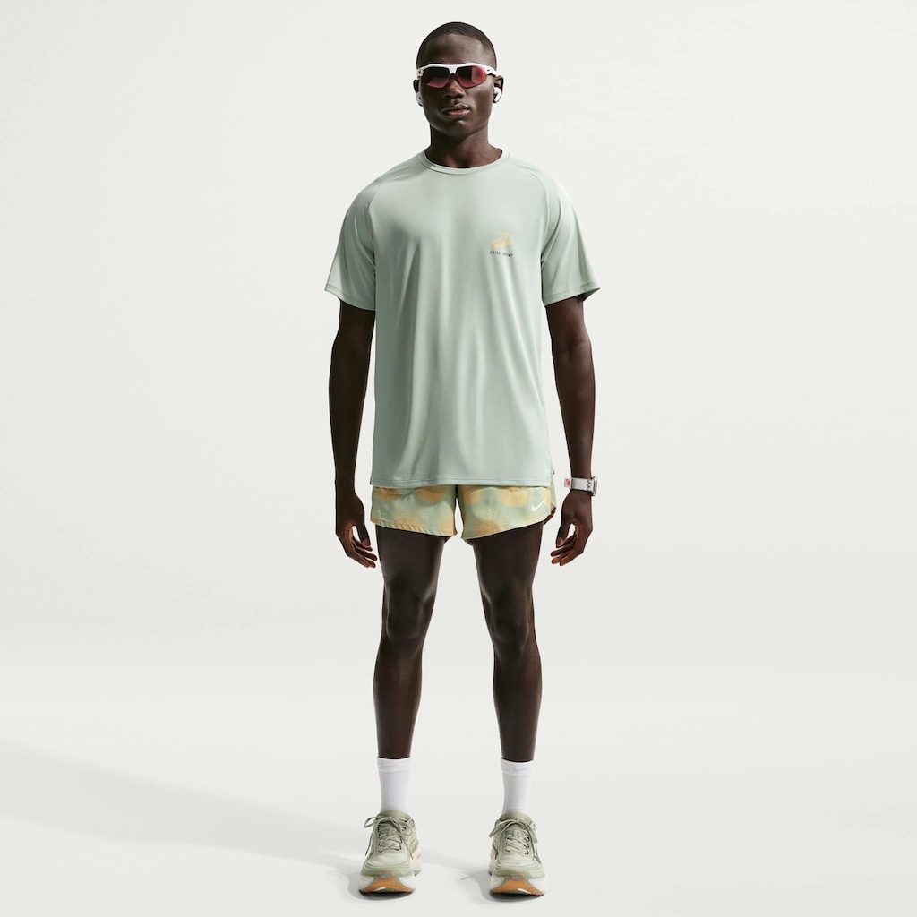 Imagem 4 do produto Camiseta Dri-FIT Nike Stride ADV Distance Dreams Masculina