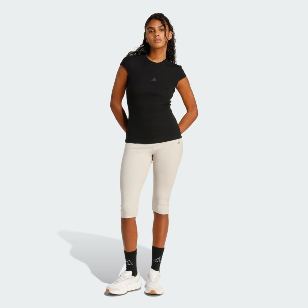 Imagem 4 do produto Camiseta adidas Mangas Copinho Canelada Seasonal Essentials Feminina