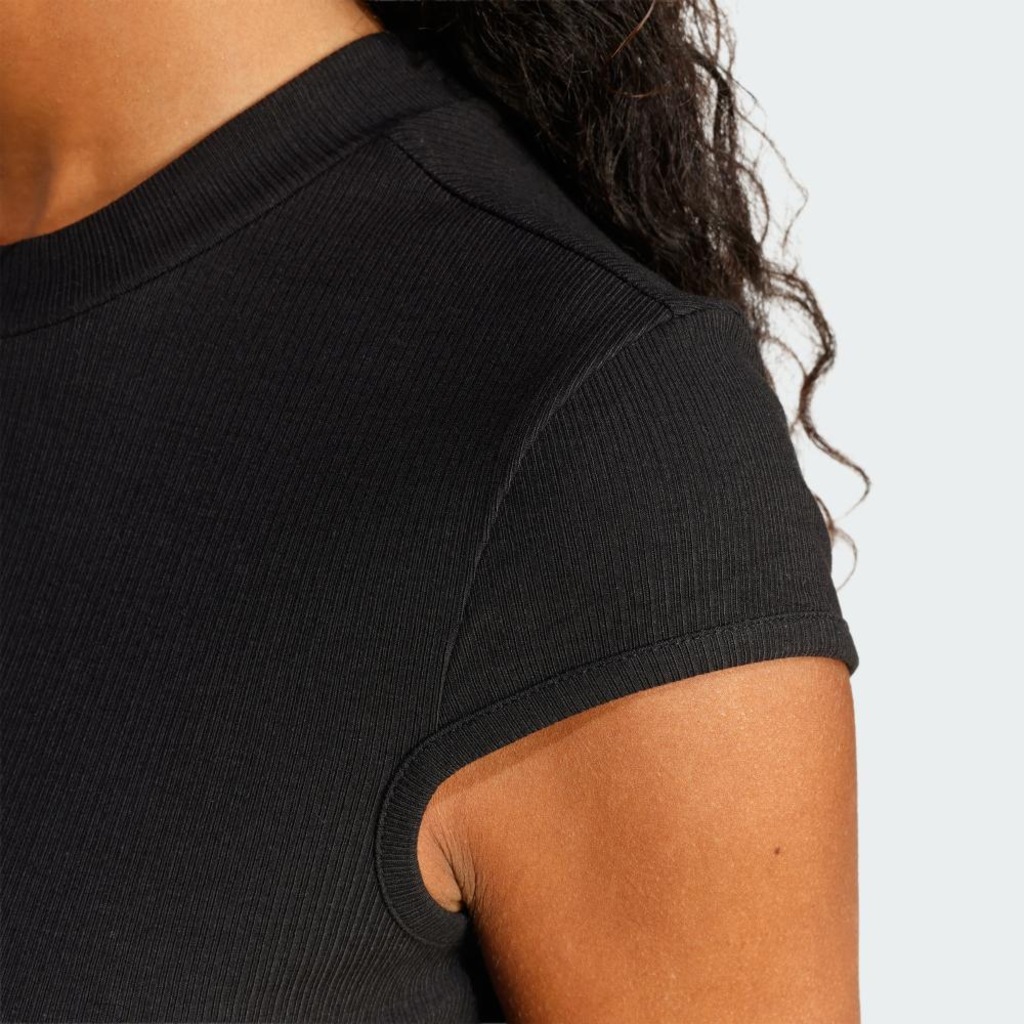 Imagem 5 do produto Camiseta adidas Mangas Copinho Canelada Seasonal Essentials Feminina