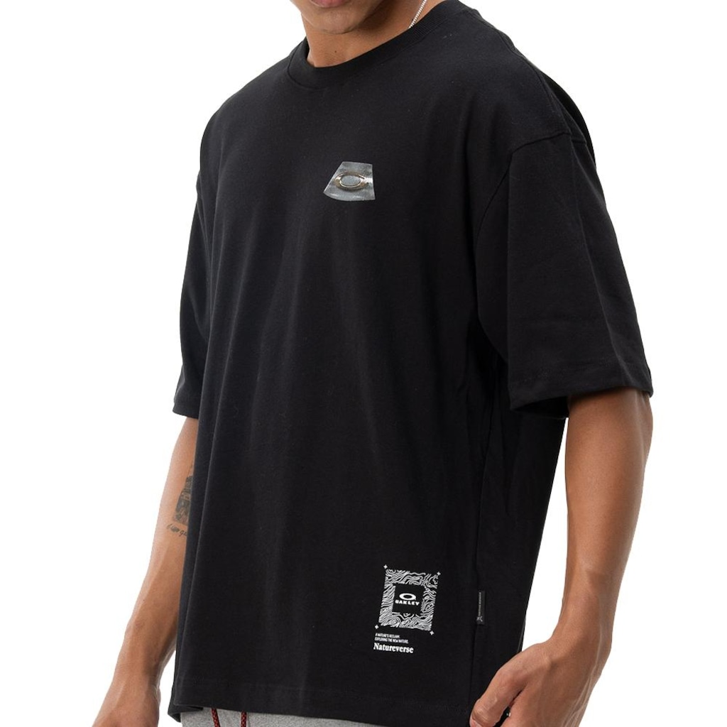 Imagem 3 do produto Camiseta Oakley Natureverse Terrarium WT26 Blackout Adulto