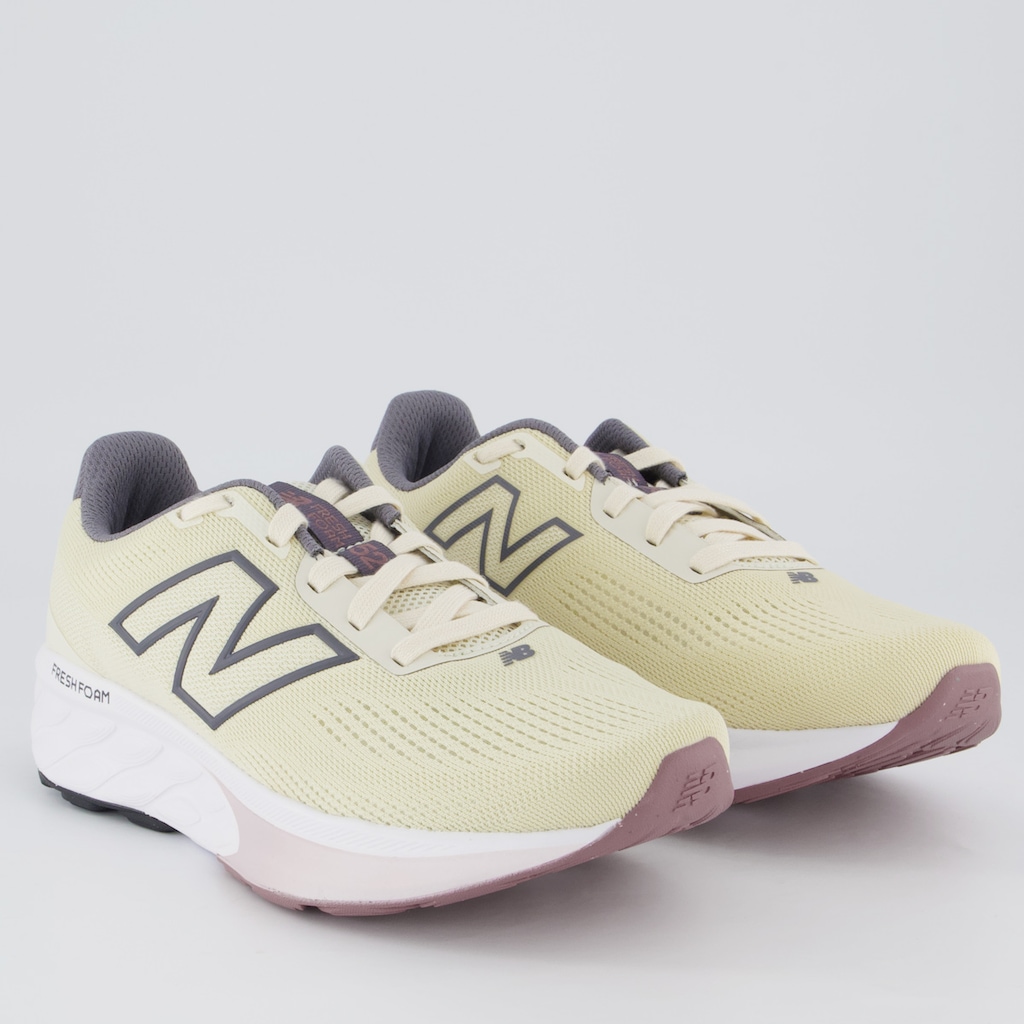 Imagem 2 do produto Tênis Feminino Fresh Foam 520 V9 New Balance