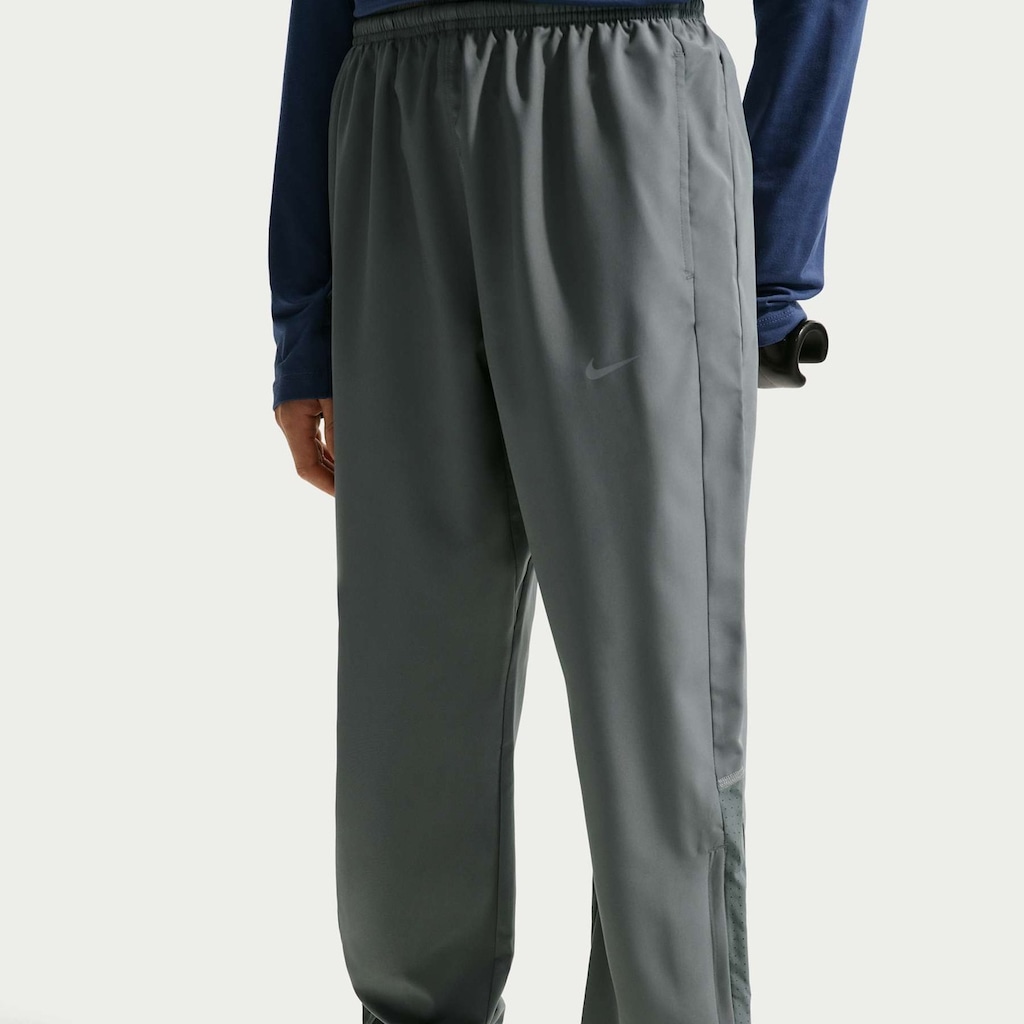 Imagem 2 do produto Calça Dri-FIT Nike Miler Woven Infantil
