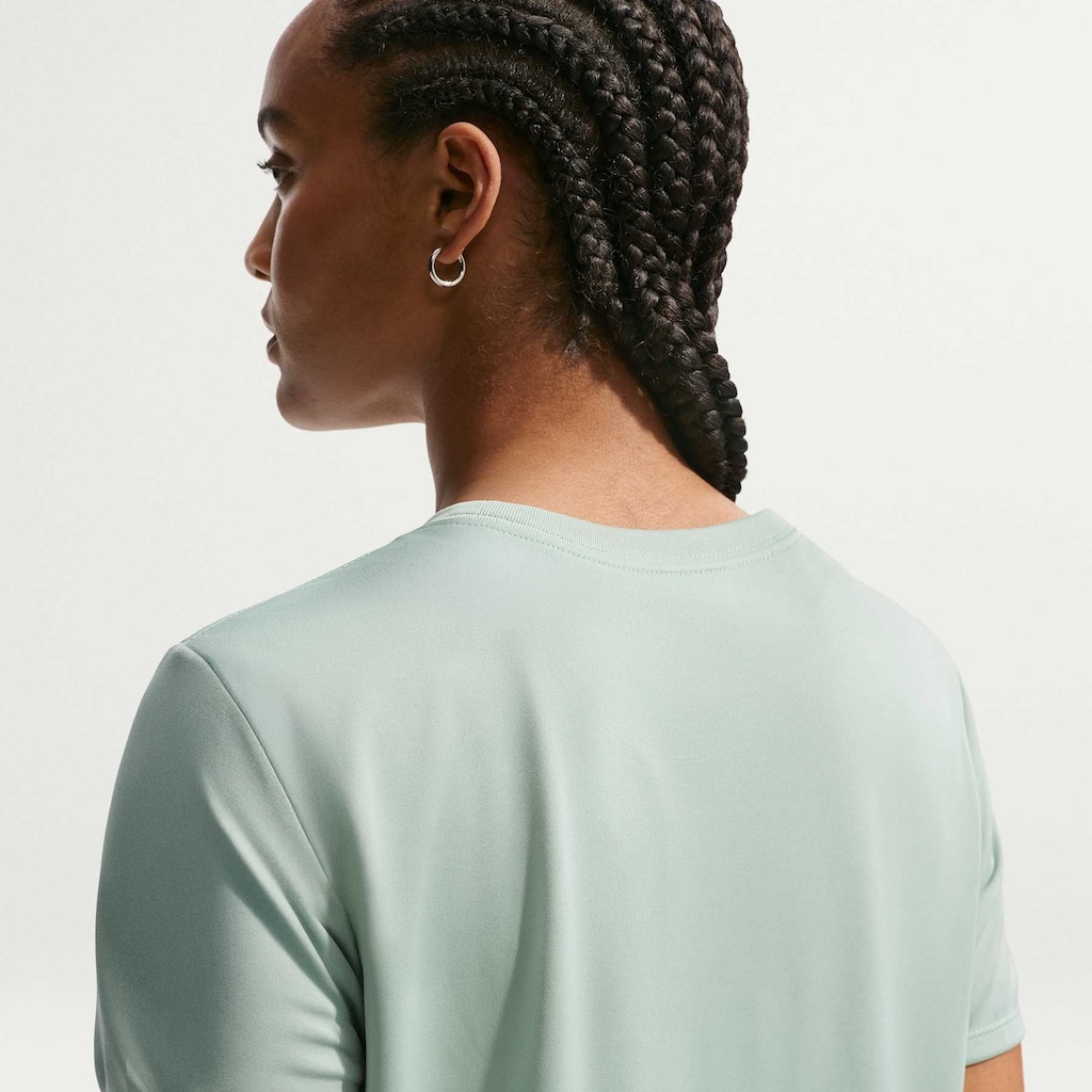 Imagem 2 do produto Camiseta Nike Training Dri-FIT - Feminina