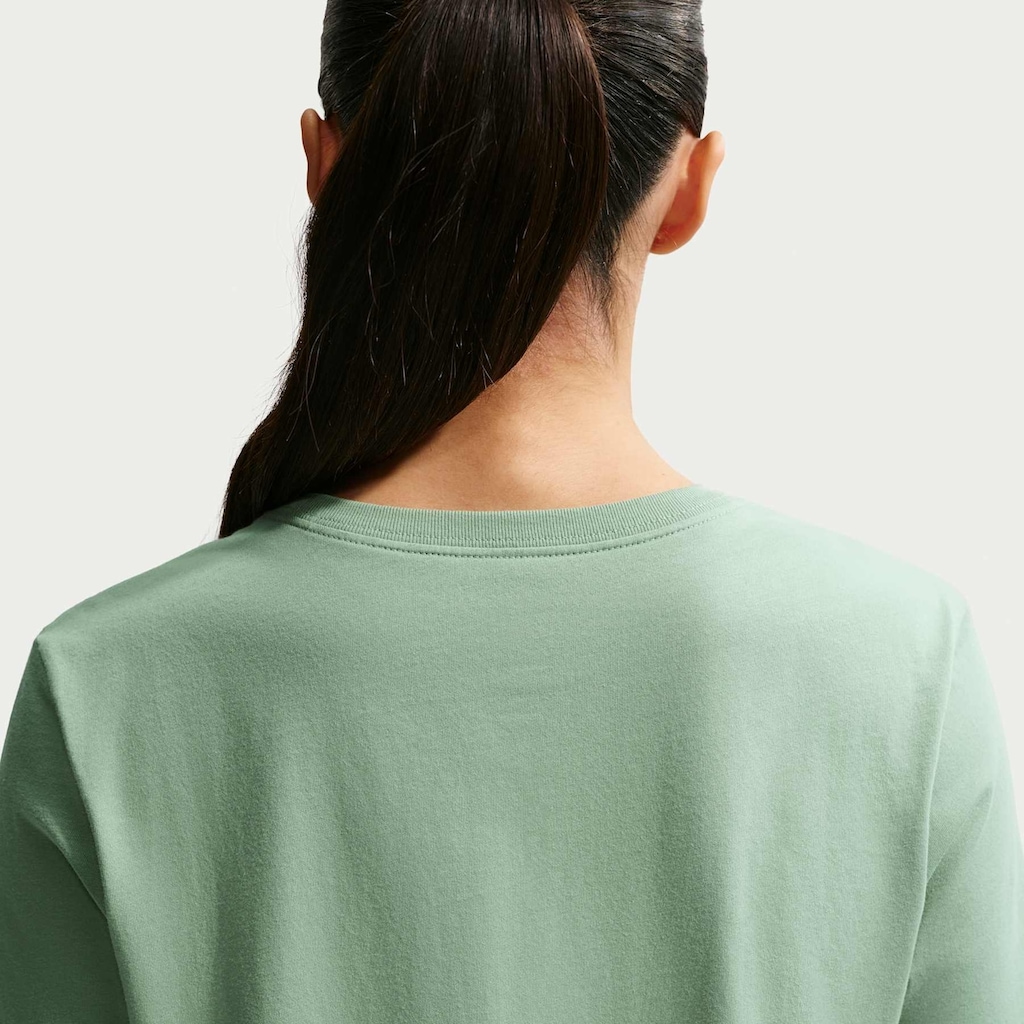Imagem 2 do produto Camiseta Nike Essentials Feminina