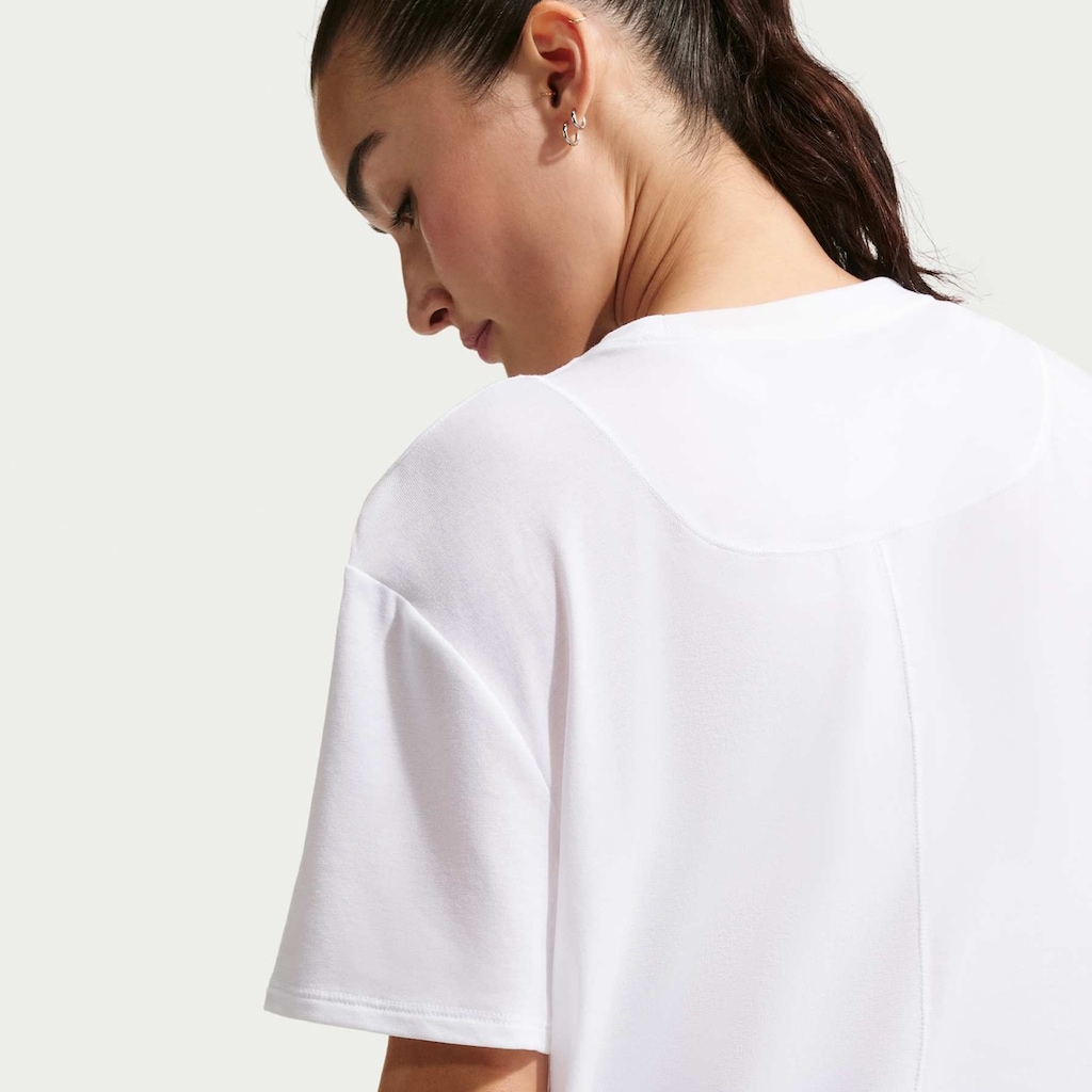 Imagem 2 do produto Camiseta Nike Dri-FIT One Feminina