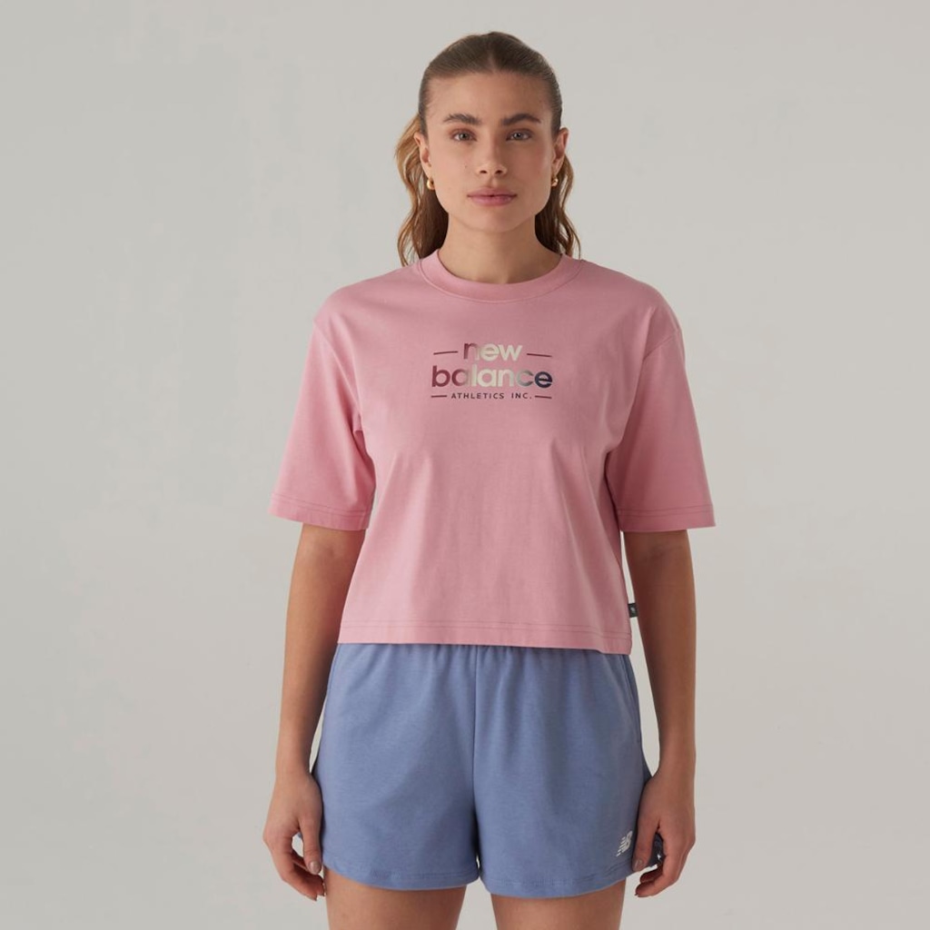 Camiseta Cropped New Balance Reimagined Feminina