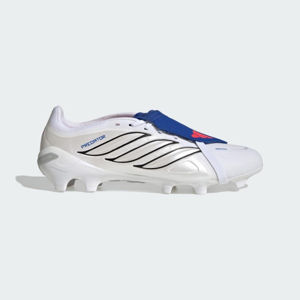 Imagem 2 do produto Chuteira de Campo Adulto adidas com Língua Dobrável Predator League