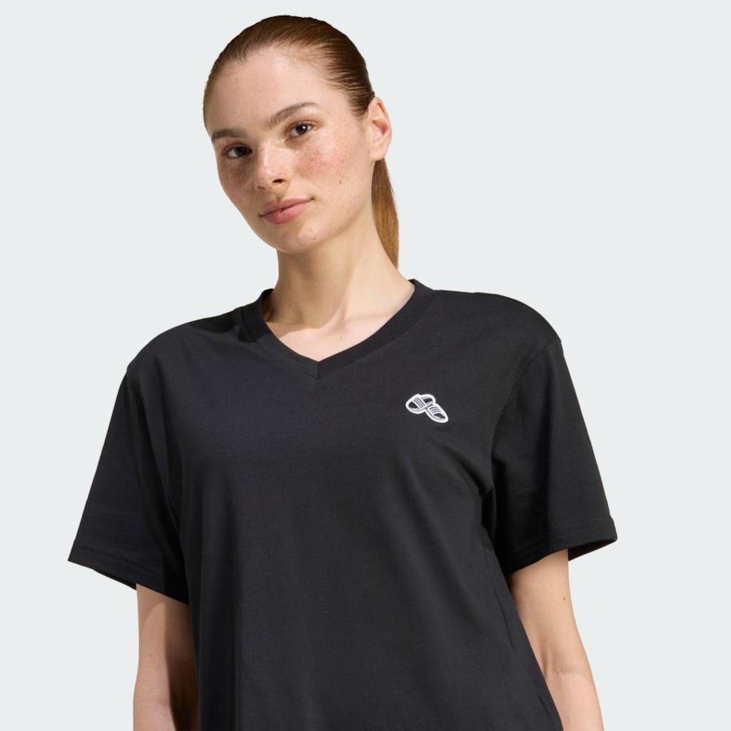 Imagem 5 do produto Camiseta adidas Gola V Summer Slide - Feminina