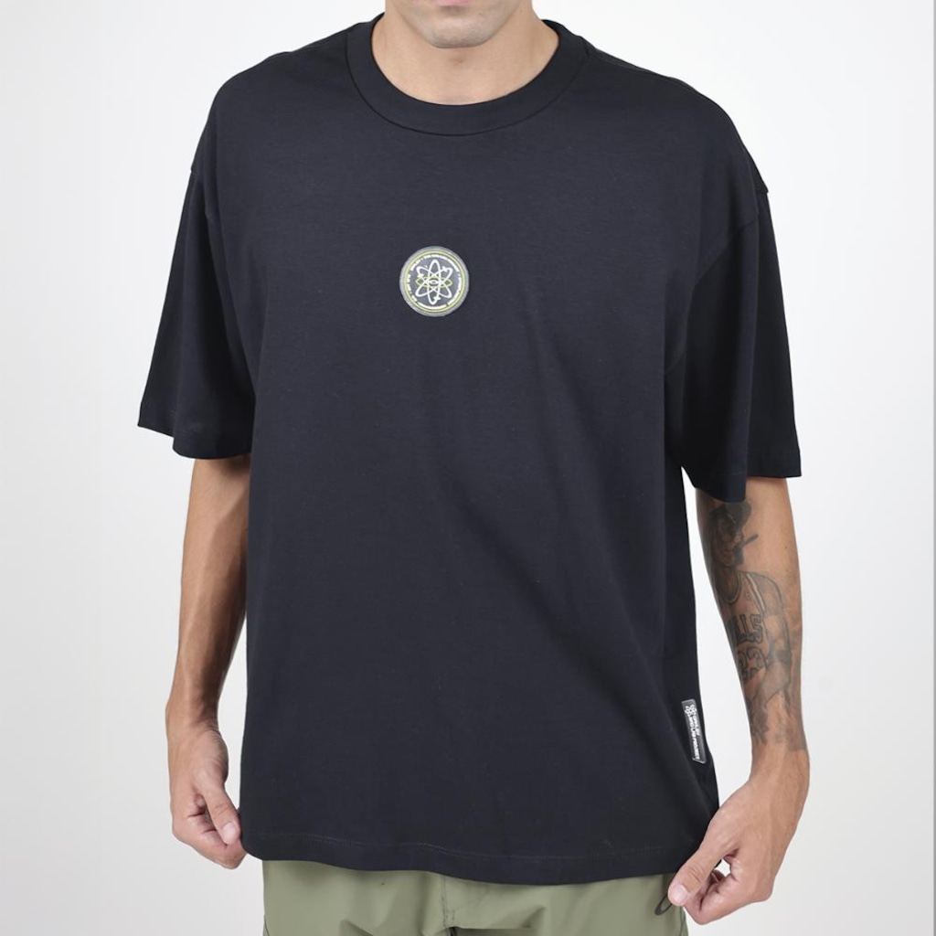Imagem 2 do produto Camiseta Oakley Mad Lab Rubber Logo SS Tee Blackout - Masculina