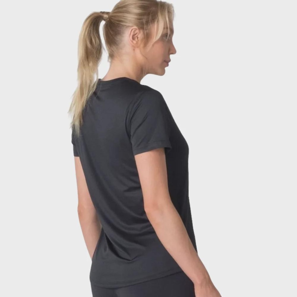 Imagem 2 do produto Camiseta Fila Comfort Basic Sports III - Feminina