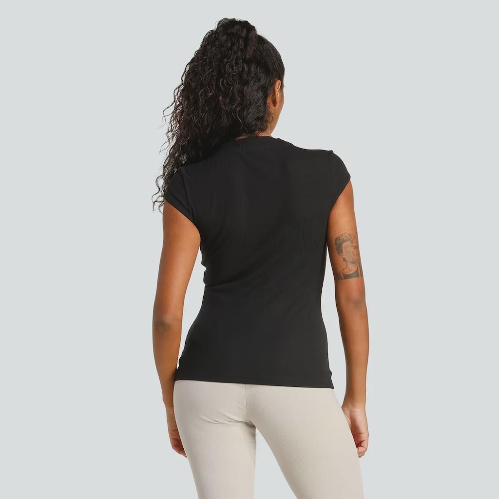 Imagem 2 do produto Camiseta adidas Coq Tee Feminina