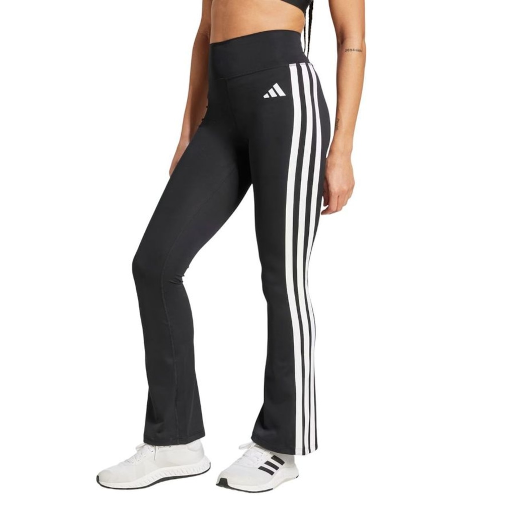 Calça adidas Flare Optime Essentials 3 Stripes Feminina