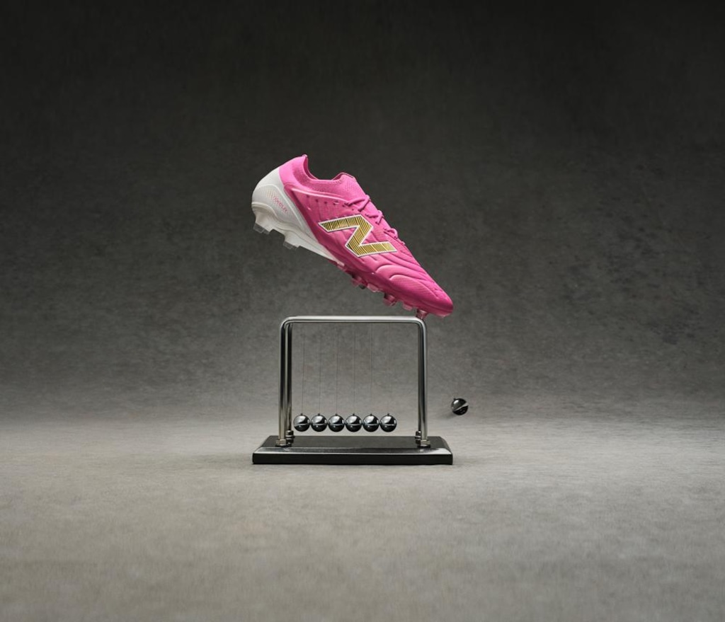 Imagem 3 do produto Chuteira de Campo Adulto New Balance Tekela Elite Low Fg V5