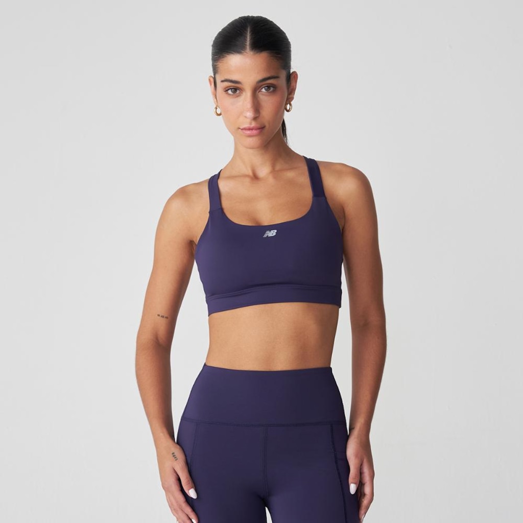 Top New Balance Essentials Run Feminino