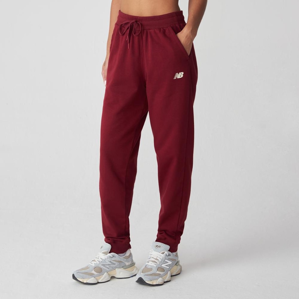 Calça New Balance Essentials Feminina