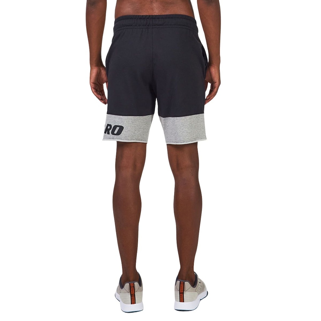 Imagem 3 do produto Bermuda Bolso Umbro College Motion - Masculina