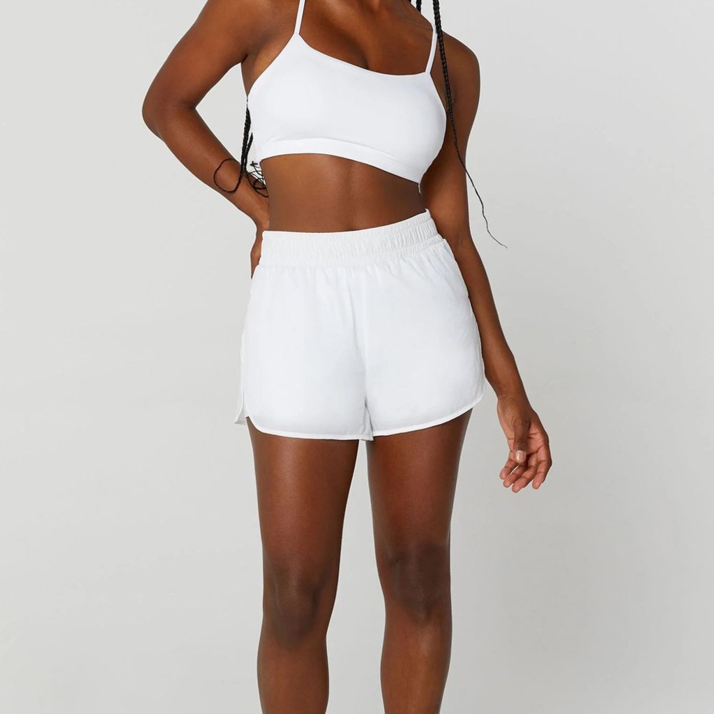 Shorts Alto Giro Sobreposto Eterno Abertura Lateral - Feminino