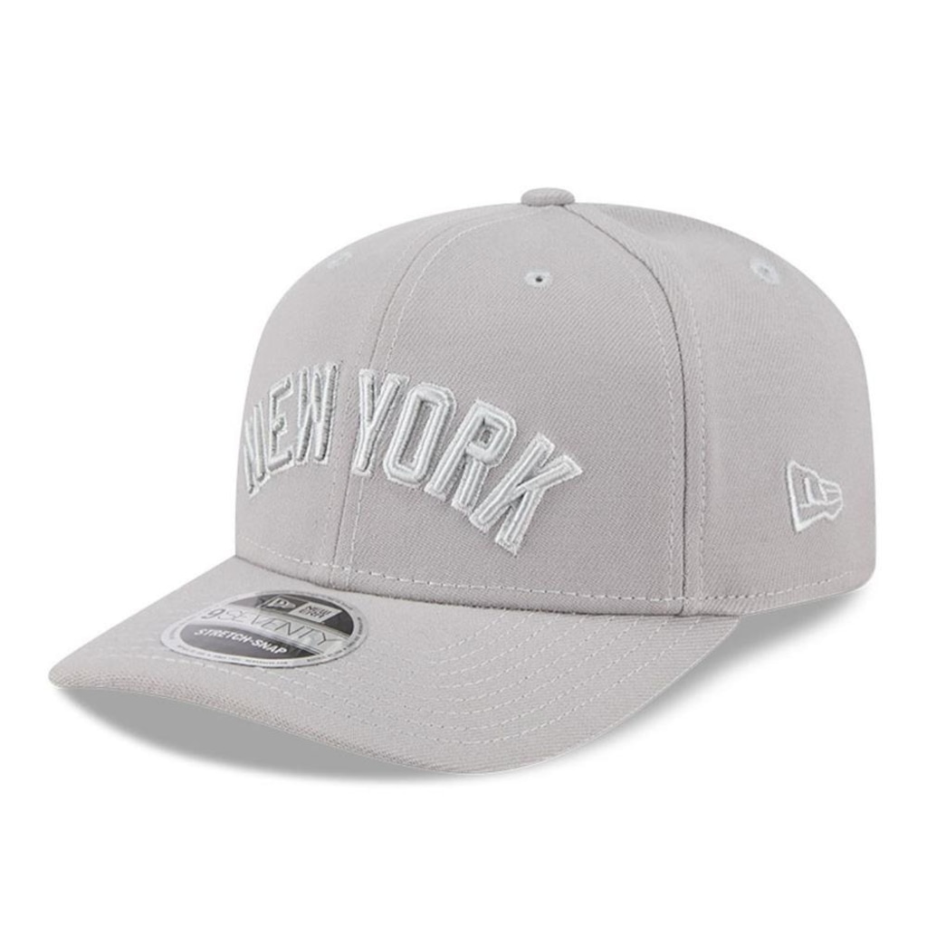 Bone New Era MLB 9Seventy New York Yankees Masculino