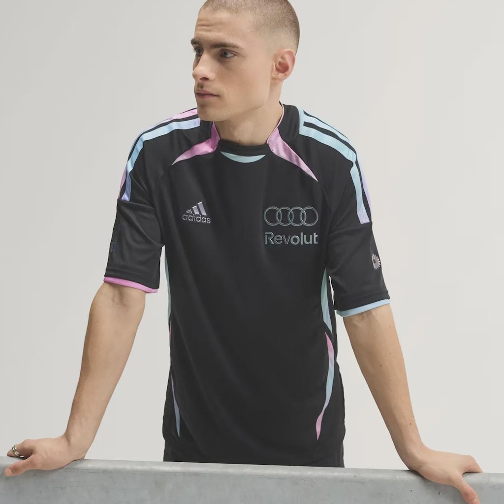 Camiseta Adidas Audi MI Masculina