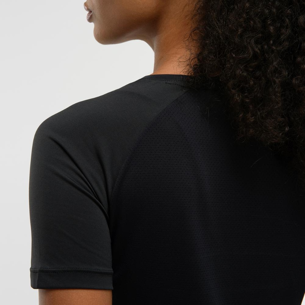 Imagem 4 do produto Camisa Umbro Essential - Feminina