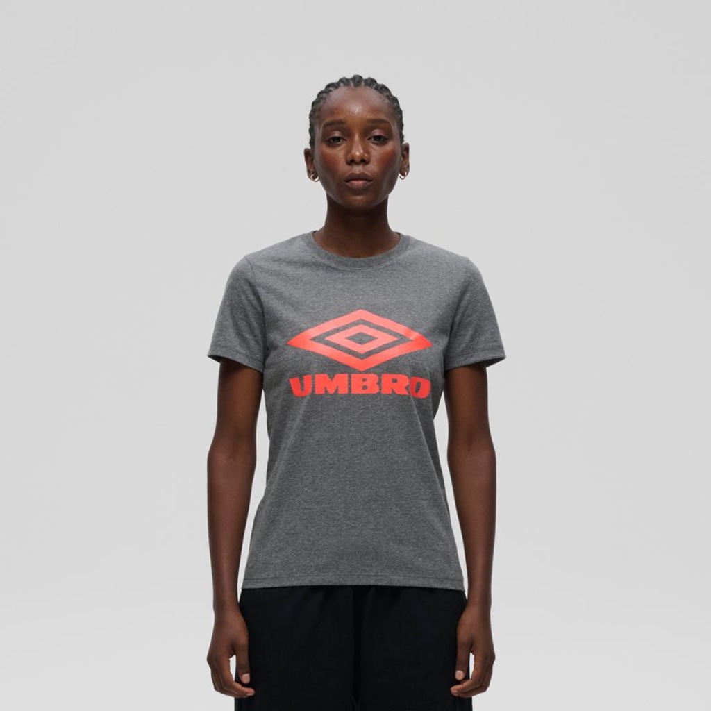 Camiseta Umbro Large Logo Duo Feminino