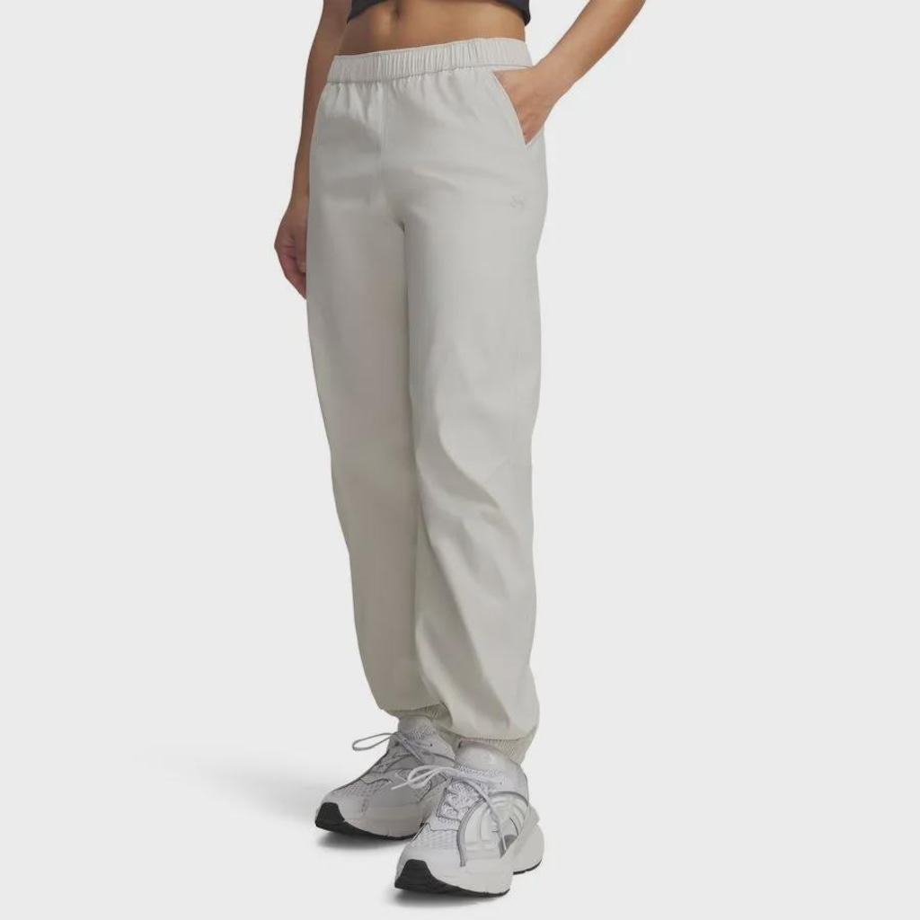 Calça Sporstyle Under Armour Unstoppable Woven Feminina