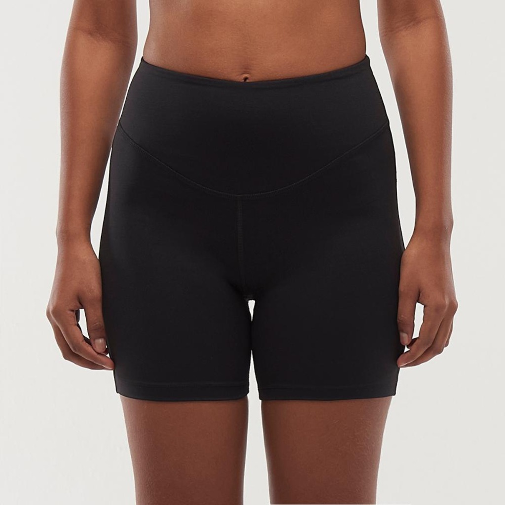 Bermuda Umbro Essential Feminino