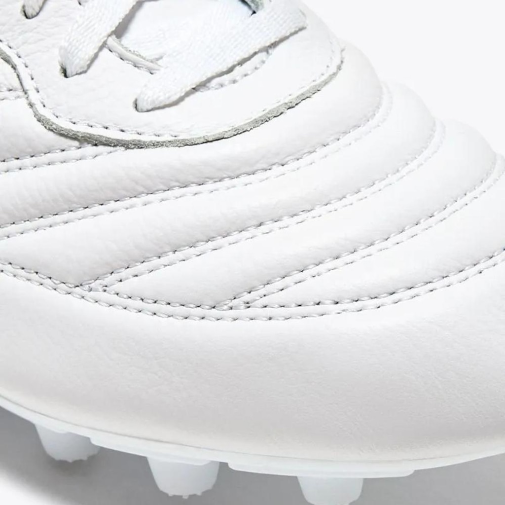 Imagem 2 do produto Chuteira de Campo Adulto Diadora Brasil LT + MDPU