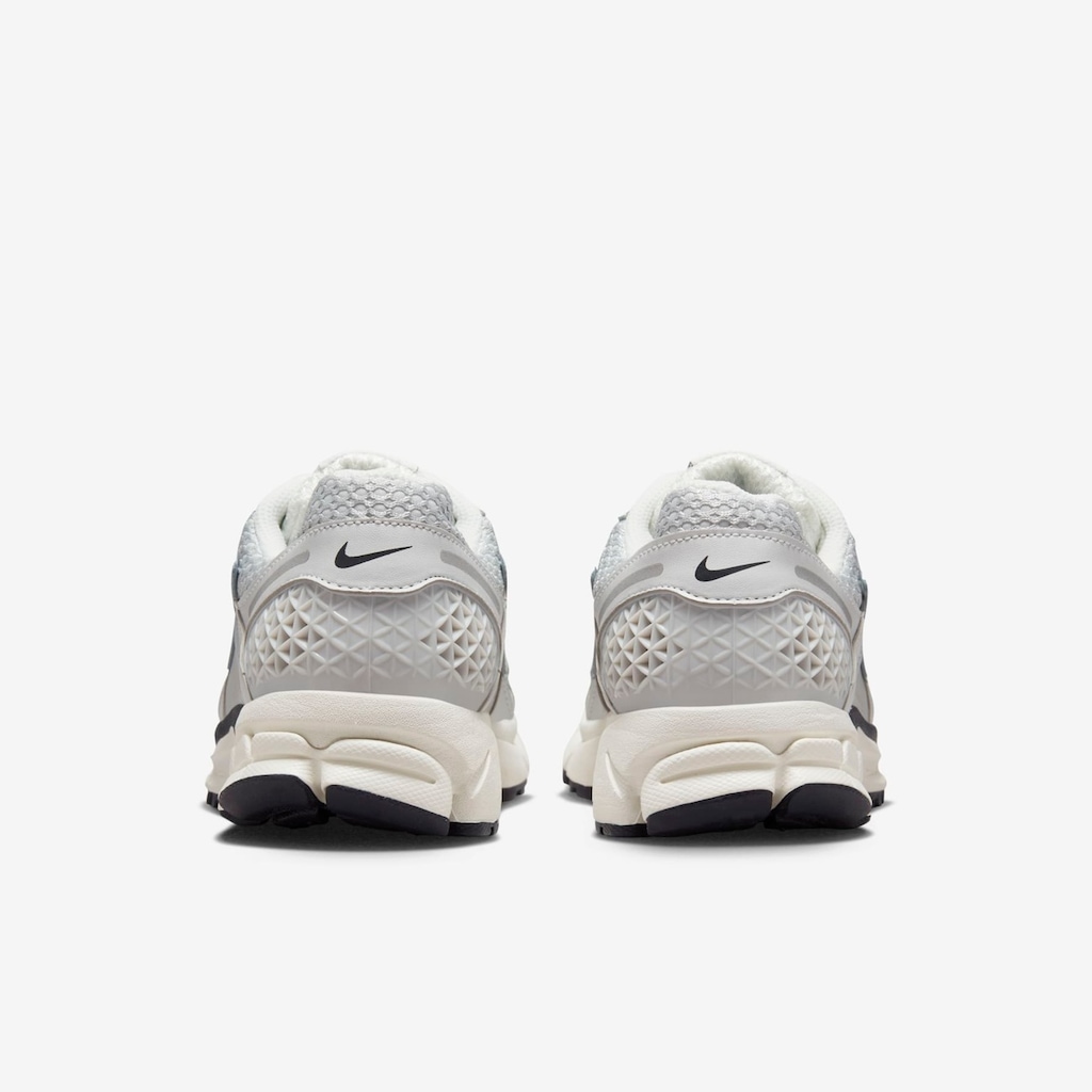 Imagem 5 do produto Tênis Feminino Nike Zoom Vomero 5