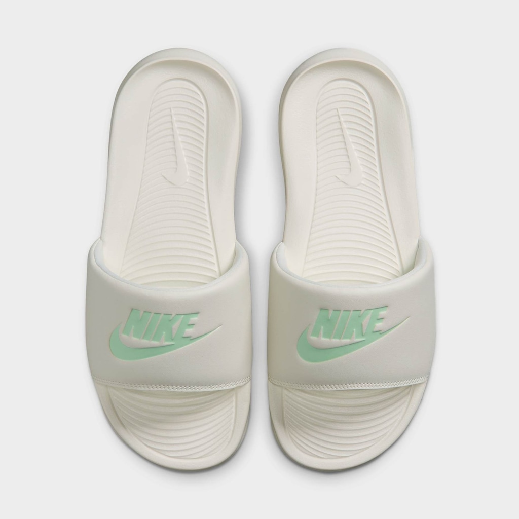 Chinelo Nike Victori One Feminino