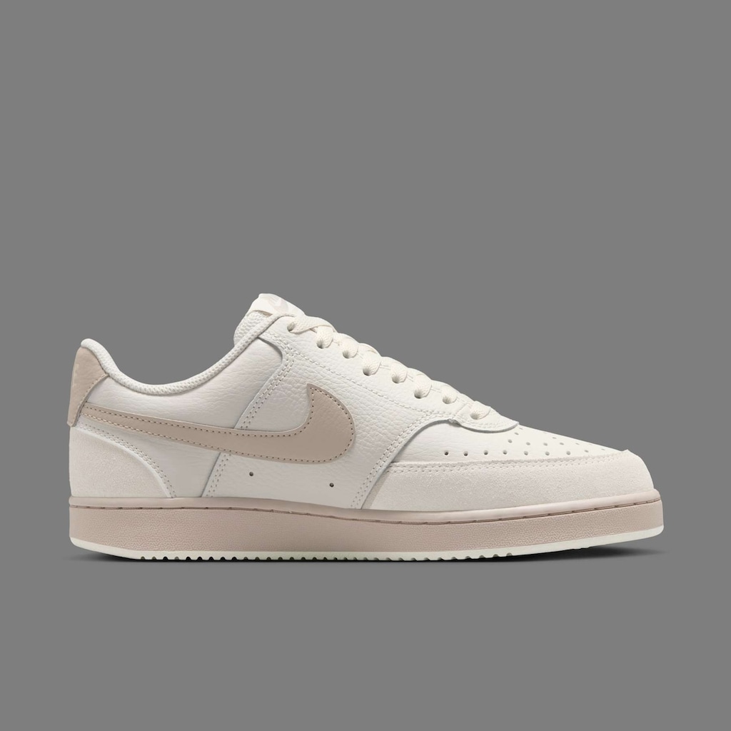 Imagem 1 do produto Tênis Feminino Nike Court Vision Low Suede