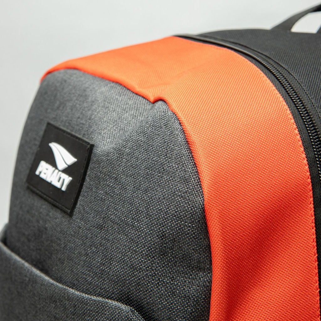 Imagem 2 do produto Mochila Masculina Reforçada Penalty em Poliéster – 20 Litros