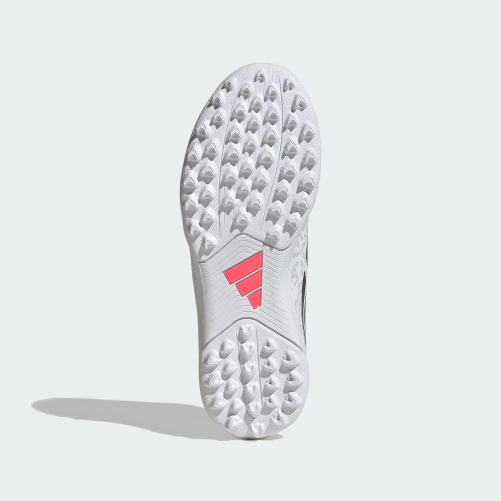 Imagem 5 do produto Chuteira Society Infantil adidas com Língua Dobrável e Cadarços Elásticos Predator Club