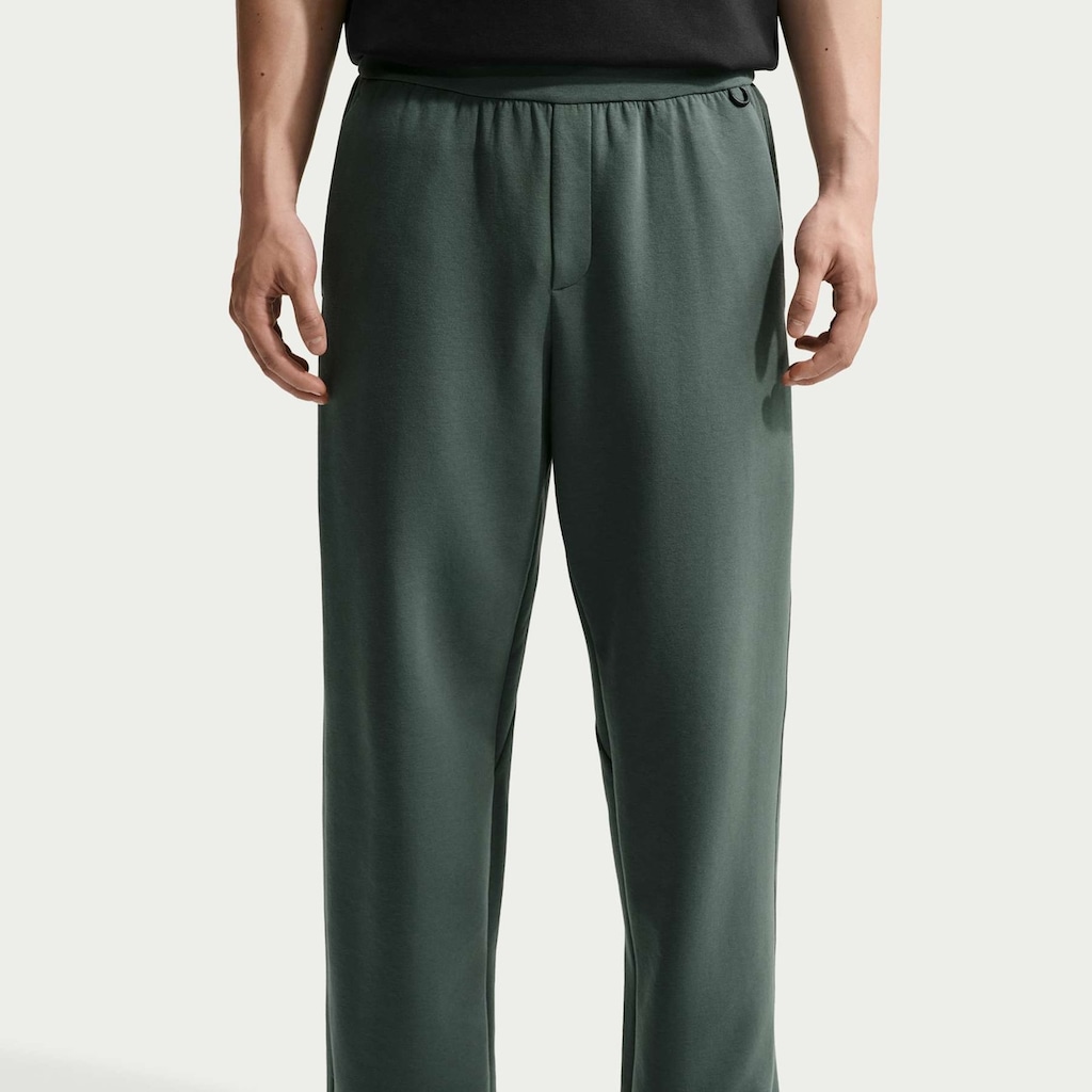 Imagem 2 do produto Calça Nike Dri-FIT 24.7 Straight Leg Masculina