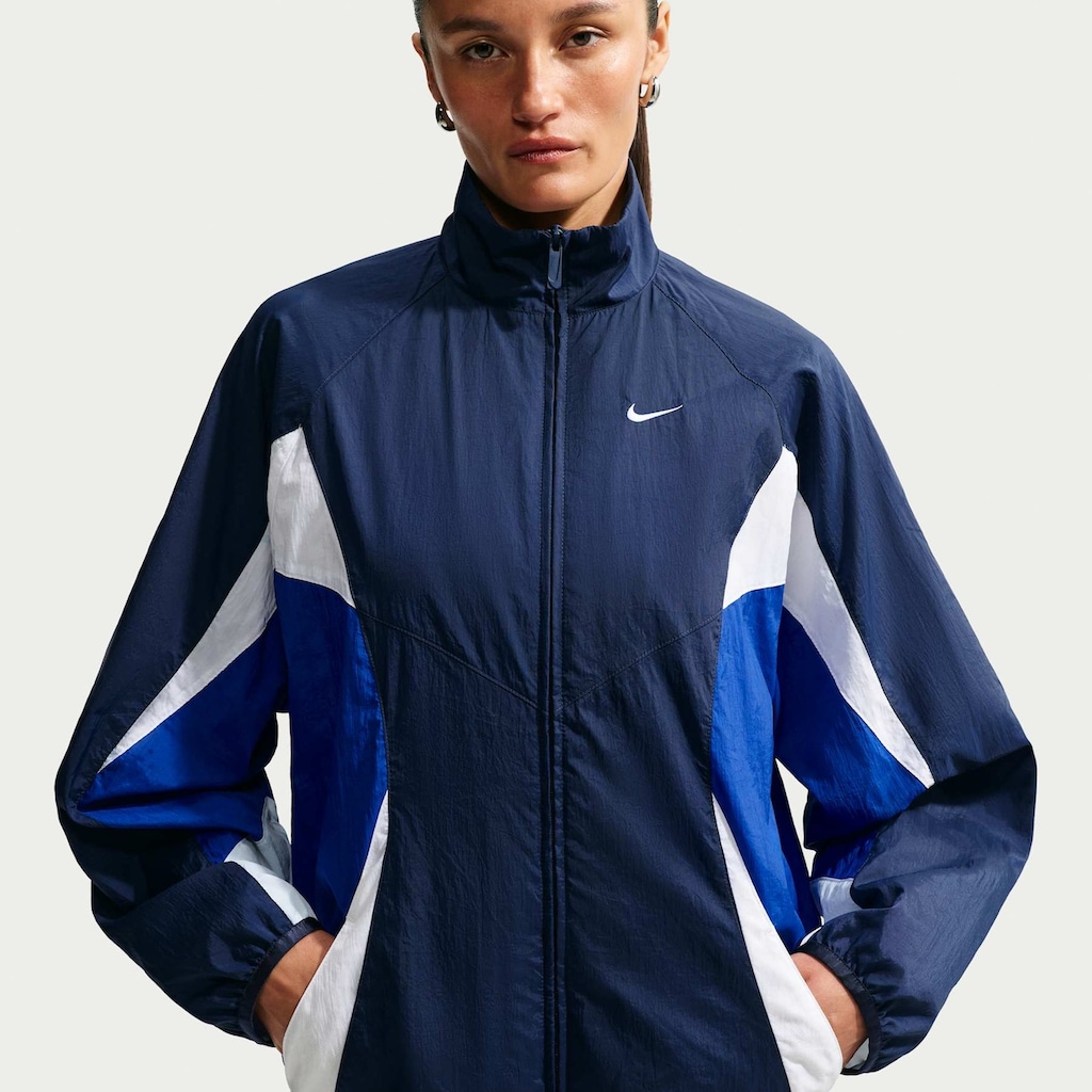 Imagem 1 do produto Jaqueta Nike Street Track Feminina