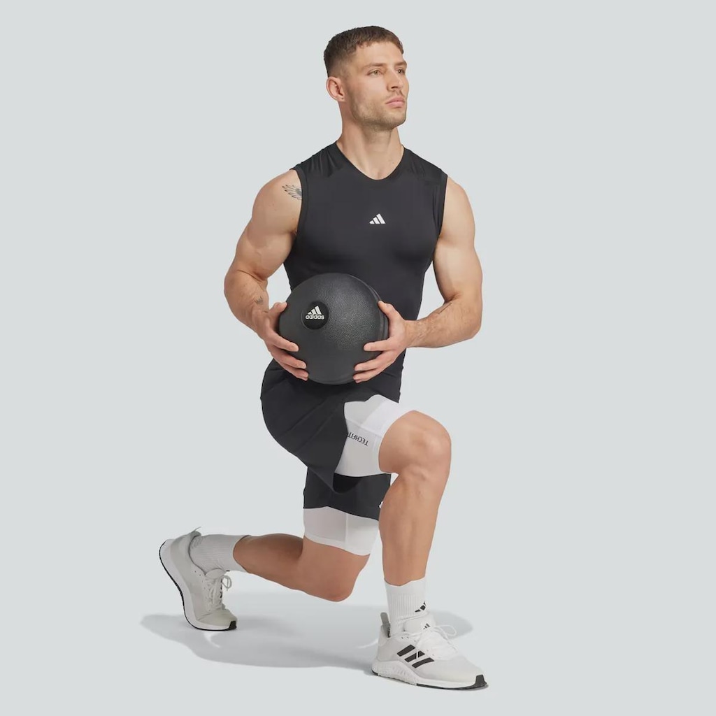 Imagem 3 do produto Bermuda adidas Compreessão Tech Fit Masculina