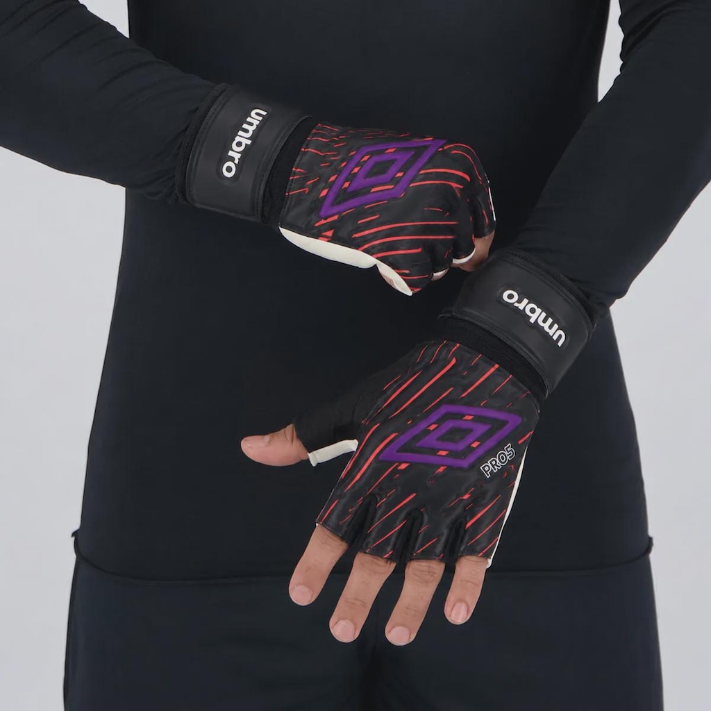 Imagem 2 do produto Luva de Goleiro Futsal Umbro Pro 5