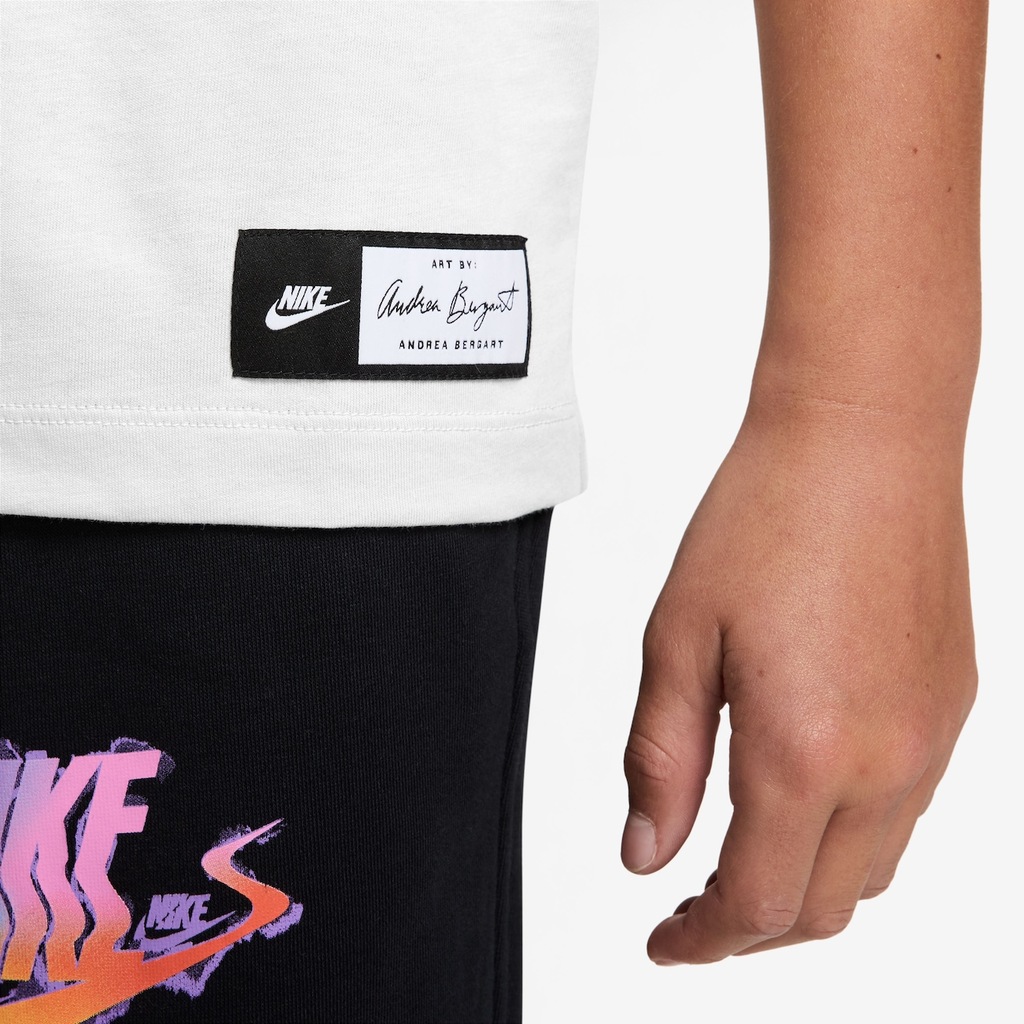 Imagem 3 do produto Camiseta Nike Sportswear Art of Sport Infantil